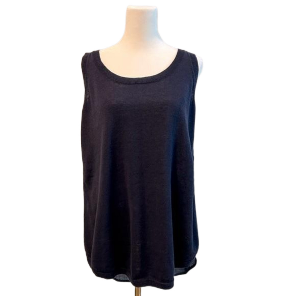 Foxcroft Linen and Cotton Sleeveless Tank Top, button detail, size Medium Navy - Picture 1 of 11